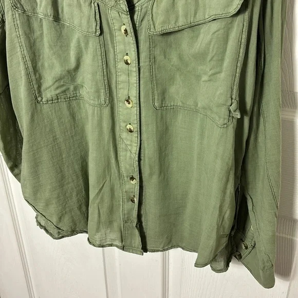 Free People We the Free Green Quilted Stitch Yoke Button up-shirt button down - Picture 9 of 14